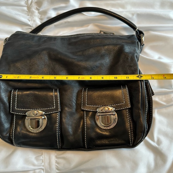 Marc Jacobs Black and Silver Shoulder Bag with Slouchy Design - Picture 3 of 6